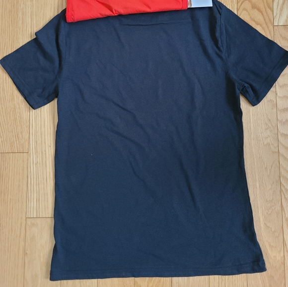 Quiksilver Youth 2 Pack Top Set: Tshirt and Tank top, XL (14/16), Black and Red - Picture 11 of 12